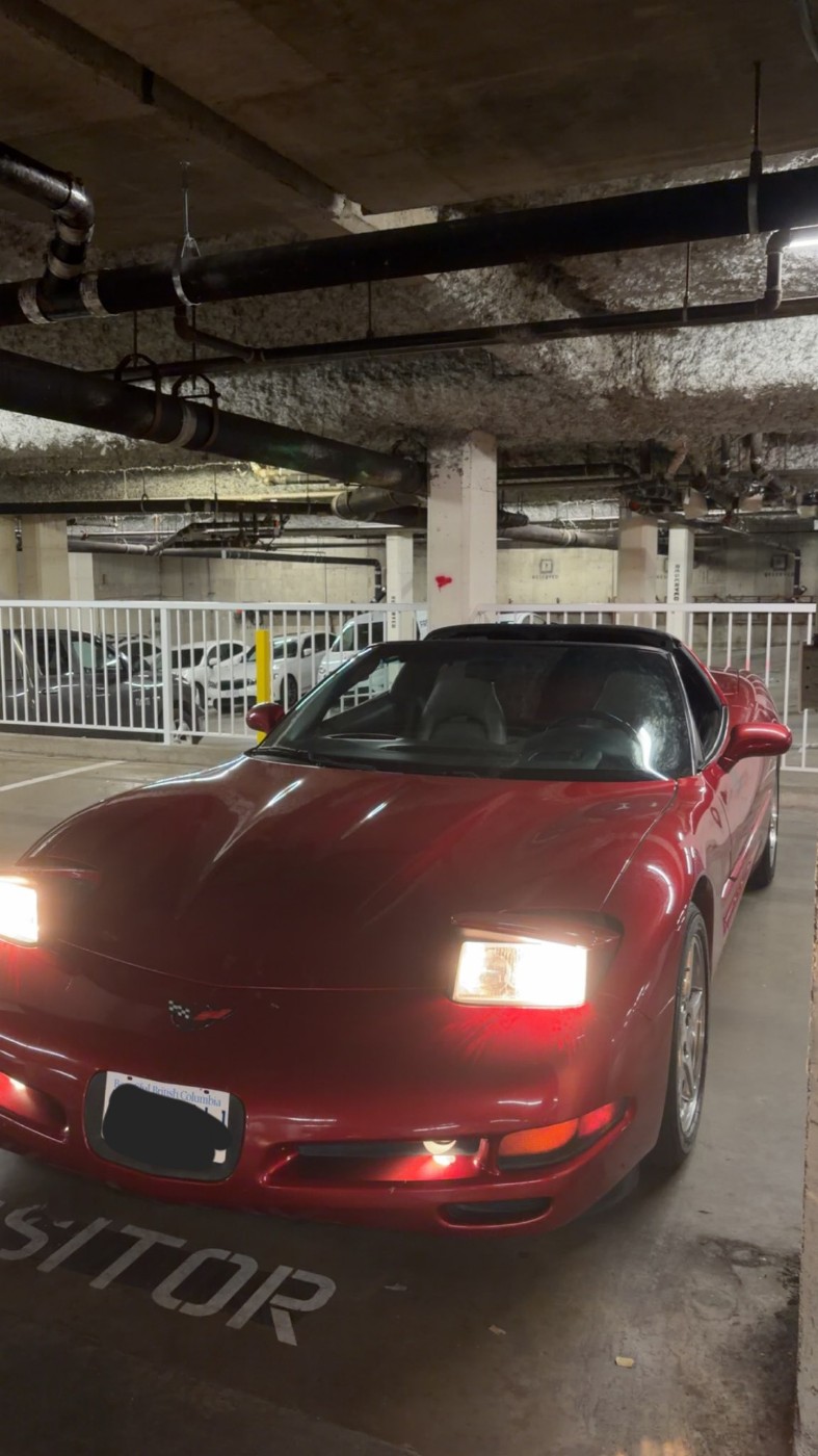 2001 Chevrolet Corvette Base