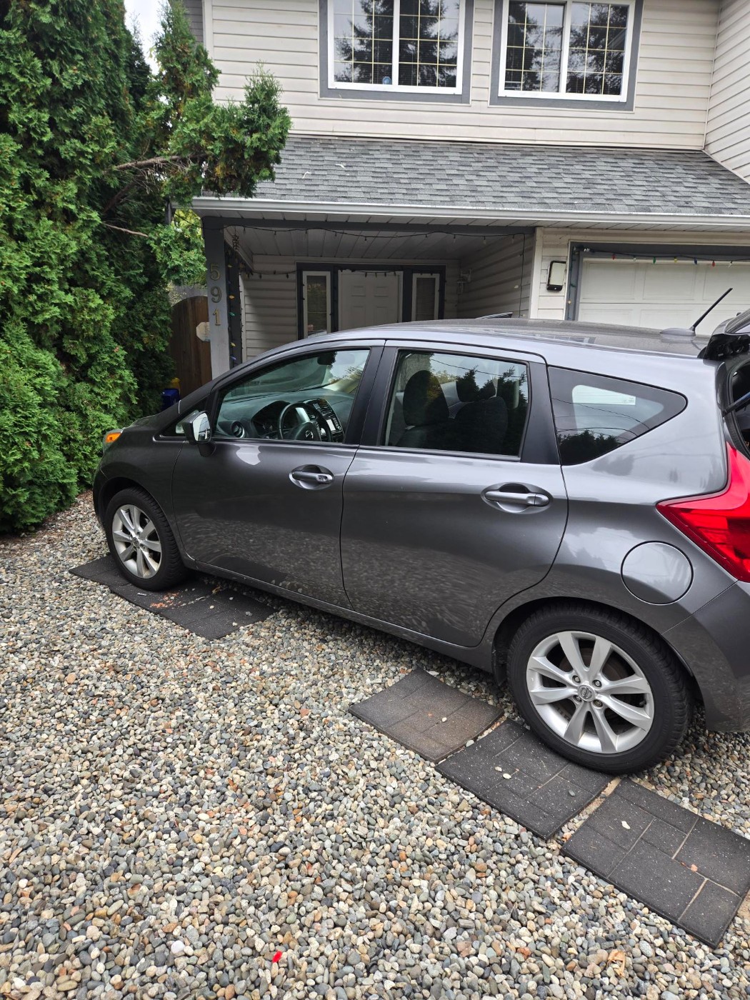 2016 Nissan Versa Note SV 2016 Nissan Versa Note SV